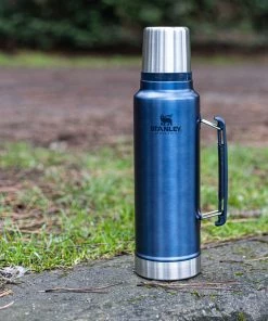 Stanley Classic Ultra Vacuum 1.5 Qt Bottle For Unisex Green -football Sales 2022 unnamed file 1168