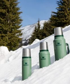 Stanley Classic Legendary 20 Oz. Water Bottle For Unisex Green -football Sales 2022 unnamed file 1409