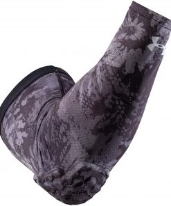 Under Armour Adult Gameday Armour Pro Padded Football Elbow Sleeve For Unisex Black Camo